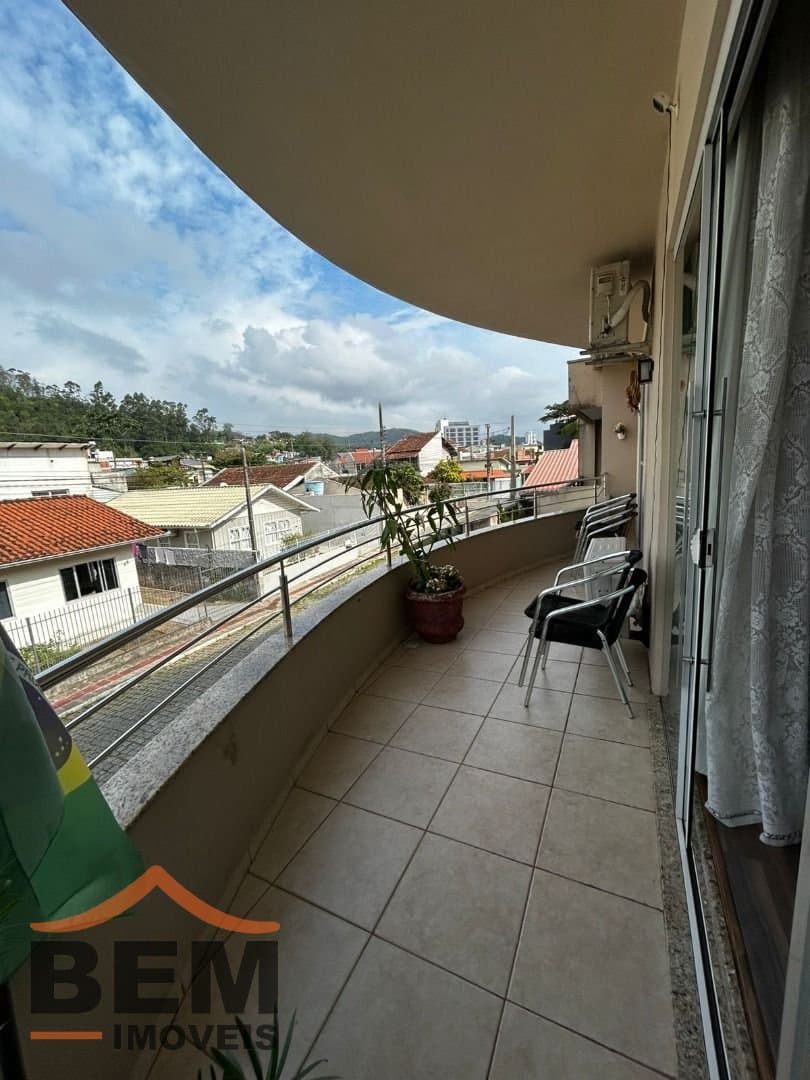 Casa para Venda com 3 quartos e 340m² no bairro Centro, em Itajaí
