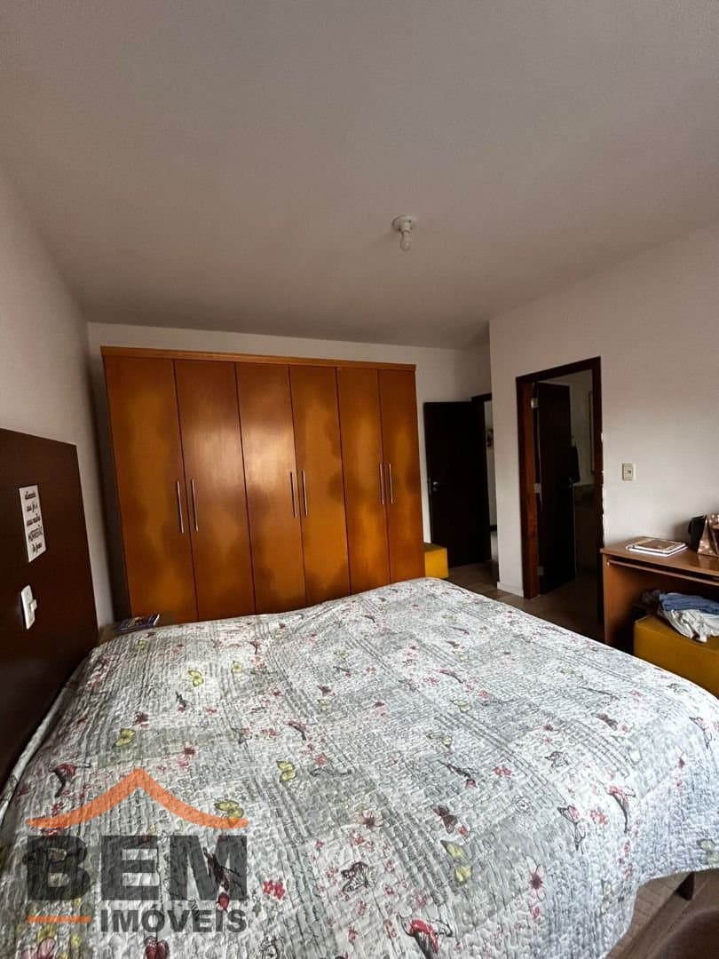 Casa para Venda com 3 quartos e 340m² no bairro Centro, em Itajaí