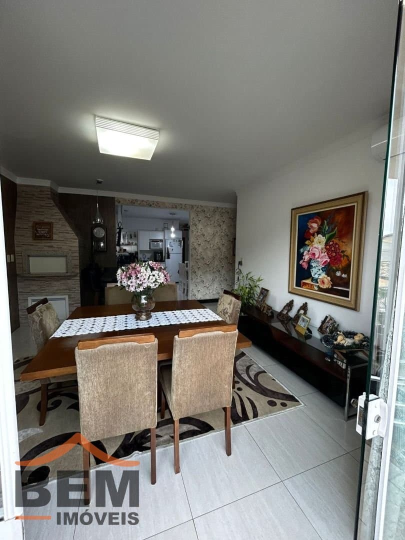 Casa para Venda com 3 quartos e 340m² no bairro Centro, em Itajaí