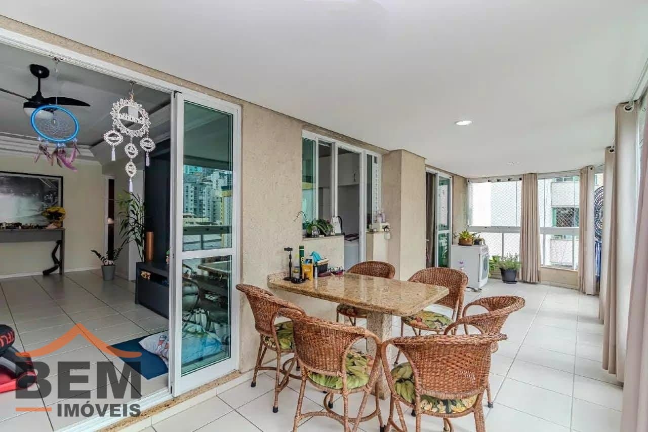 Apartamento para Venda com 3 quartos e 106m² no bairro Centro, em Balneário Camboriú