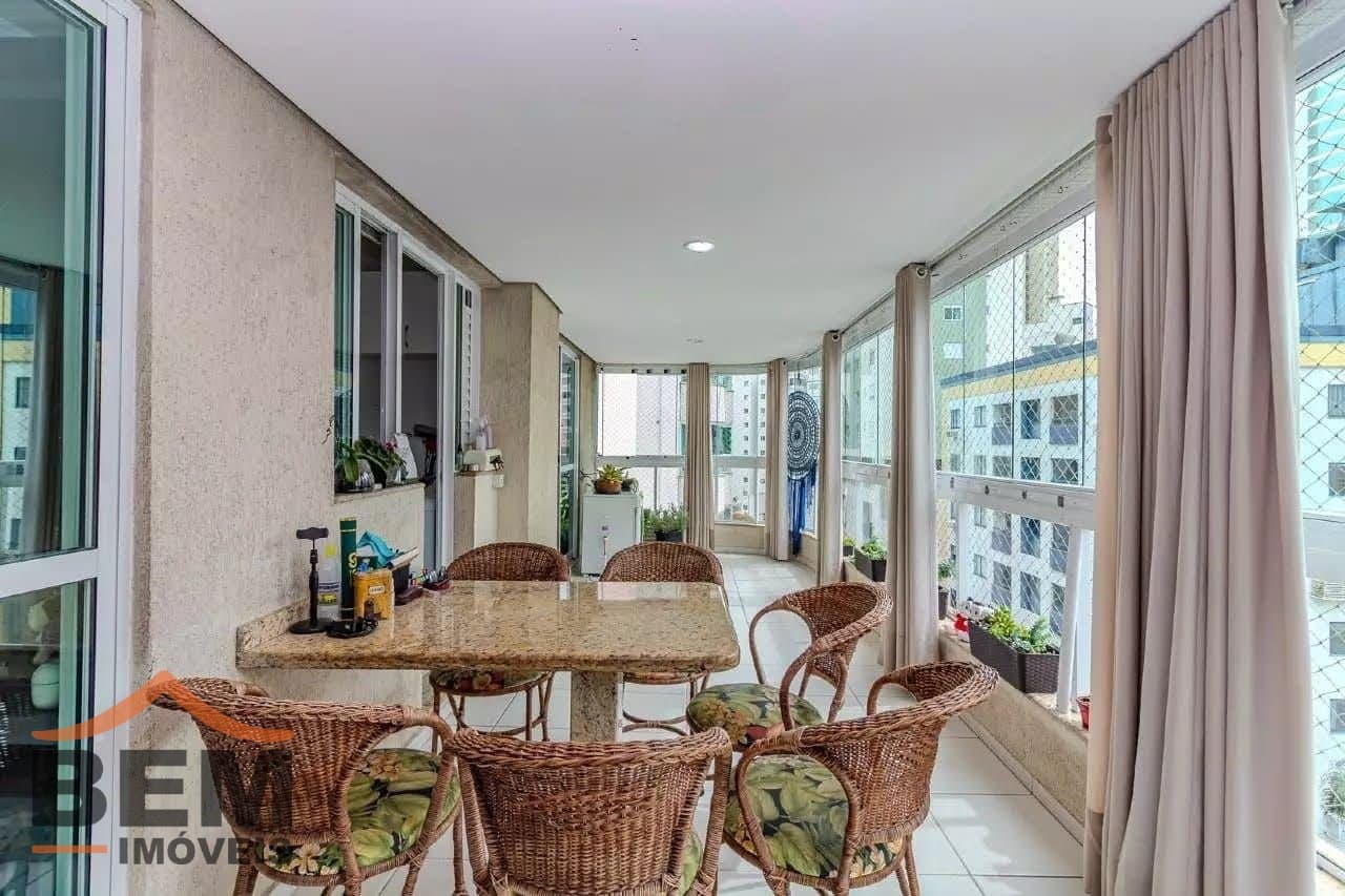 Apartamento para Venda com 3 quartos e 106m² no bairro Centro, em Balneário Camboriú