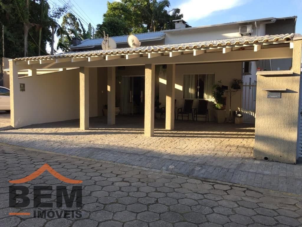 Casa para Venda com 3 quartos e 156m² no bairro Dom Bosco, em Itajaí