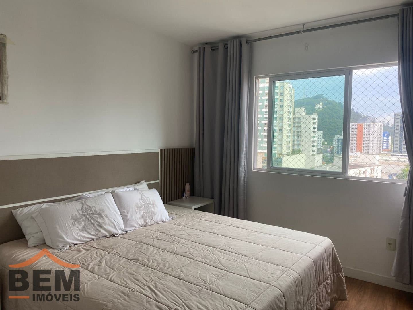 Apartamento para Venda com 3 quartos e 100m² no bairro Centro, em Itajaí