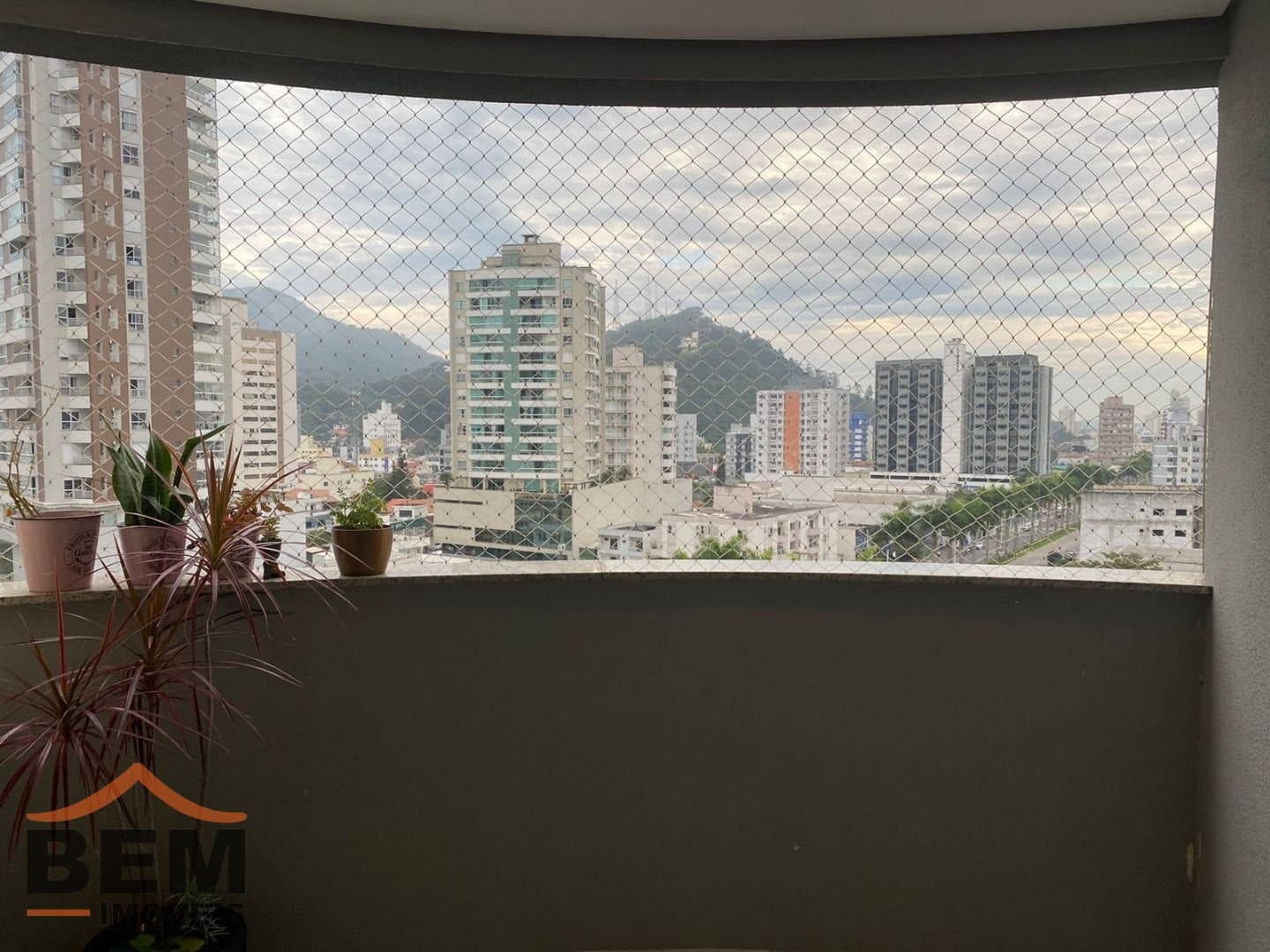 Apartamento para Venda com 3 quartos e 100m² no bairro Centro, em Itajaí