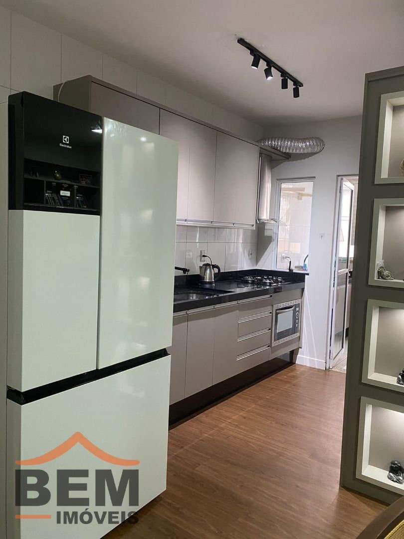 Apartamento para Venda com 3 quartos e 100m² no bairro Centro, em Itajaí