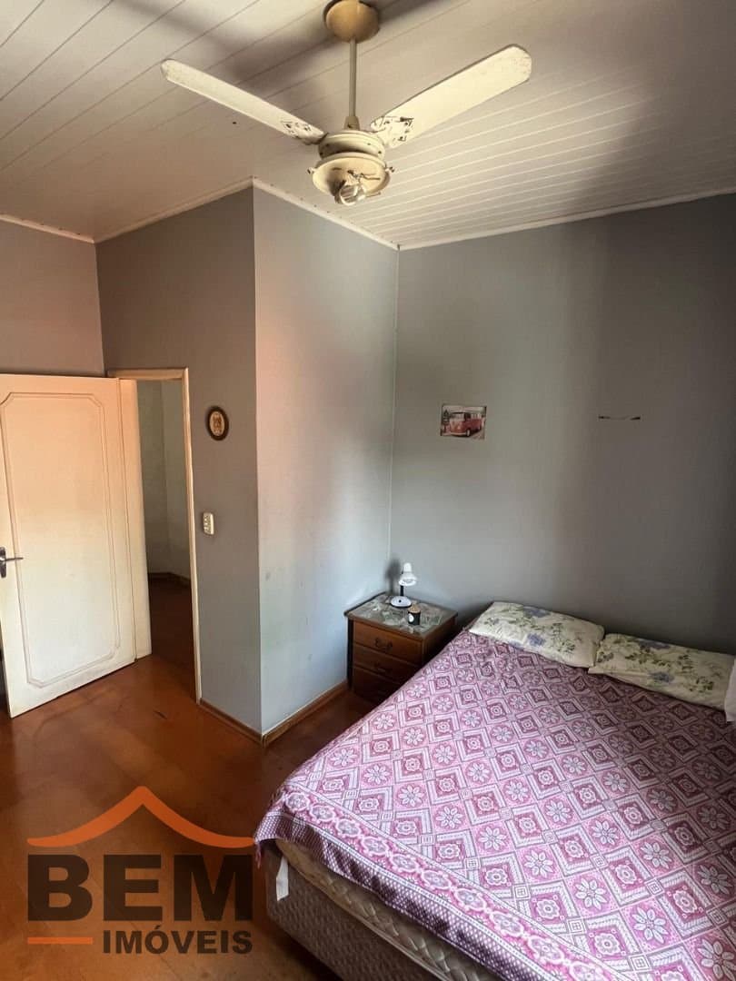 Casa para Venda com 4 quartos e 550m² no bairro Vila Operária, em Itajaí