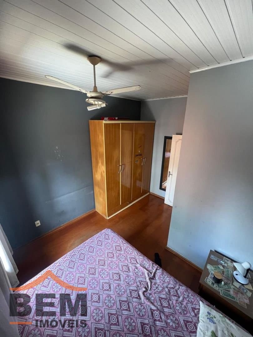 Casa para Venda com 4 quartos e 550m² no bairro Vila Operária, em Itajaí