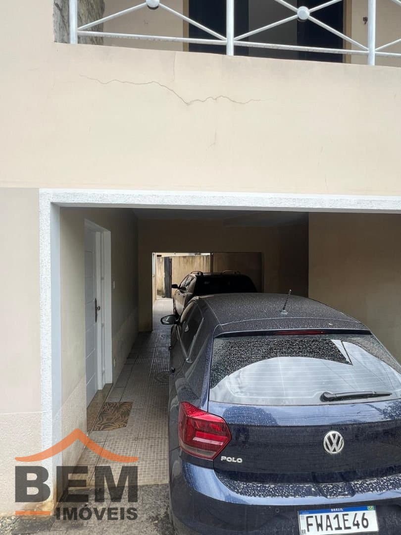 Casa para Venda com 4 quartos e 550m² no bairro Vila Operária, em Itajaí