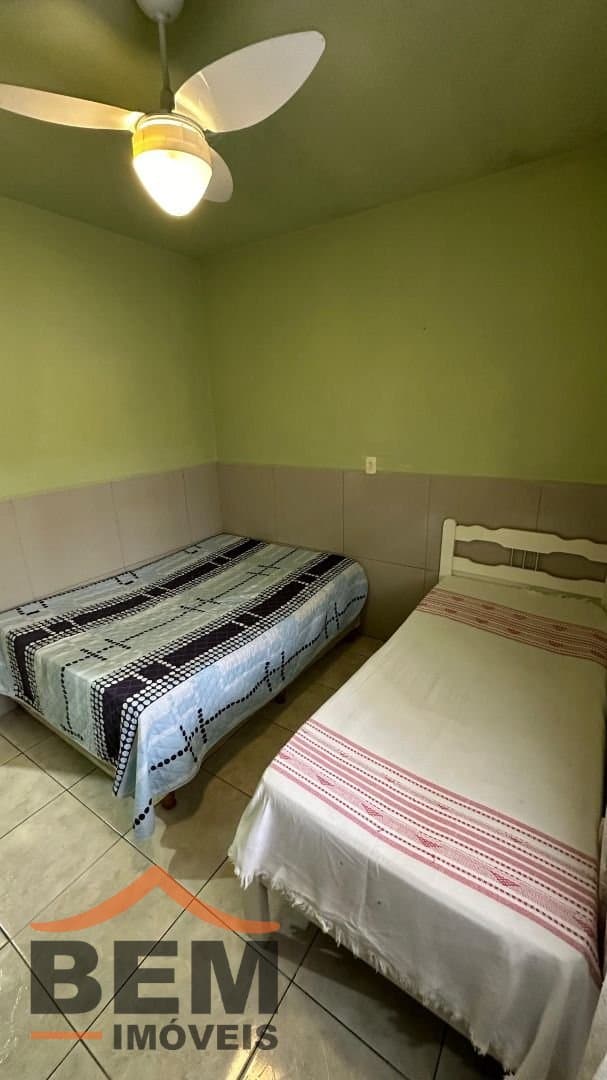 Casa para Venda com 3 quartos e 210m² no bairro Zimbros, em Bombinhas