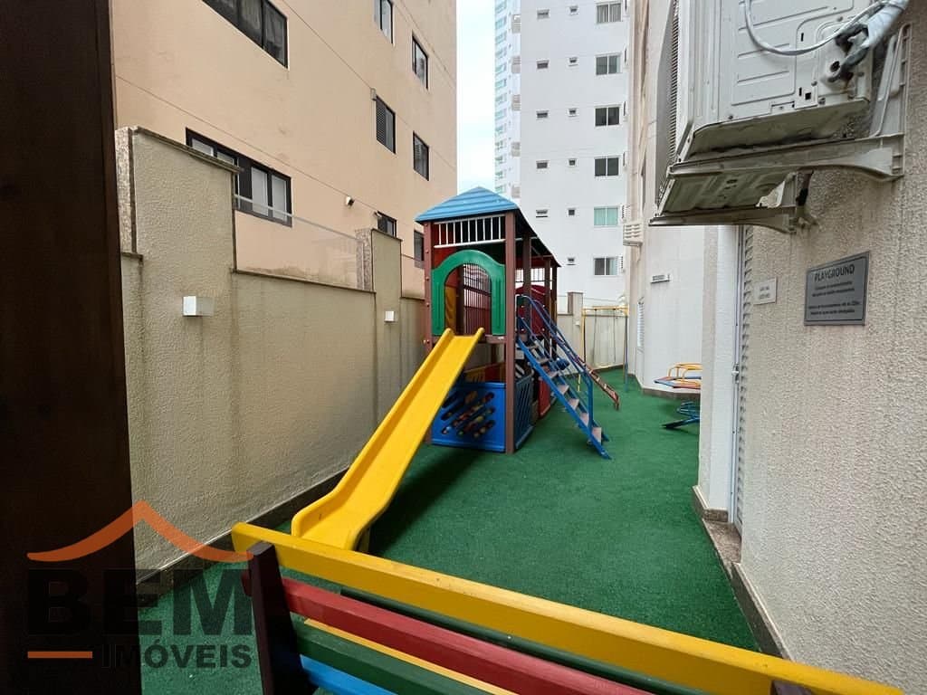 Apartamento para Locação com 2 quartos e 85m² no bairro Barra Sul, em Balneário Camboriú: 14- PLAYGROUND