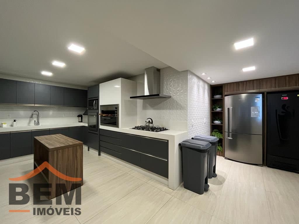 Apartamento para Locação com 2 quartos e 85m² no bairro Barra Sul, em Balneário Camboriú: 15- ÁREA GOURMET