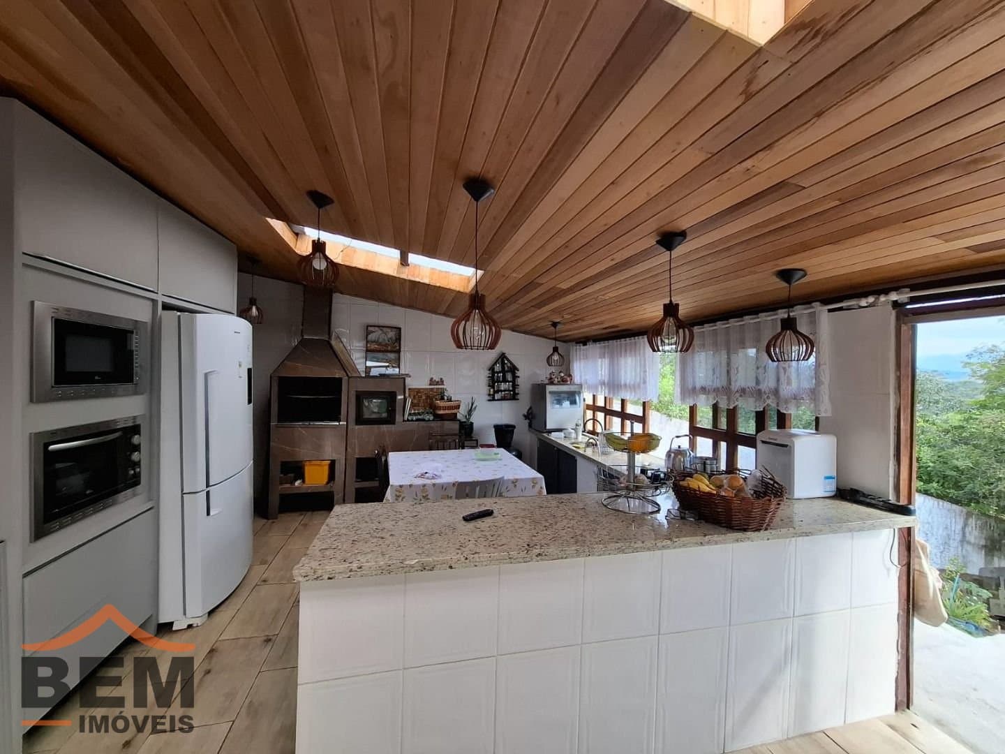 Casa para Venda com 3 quartos e 180m² no bairro Santa Regina, em Camboriú