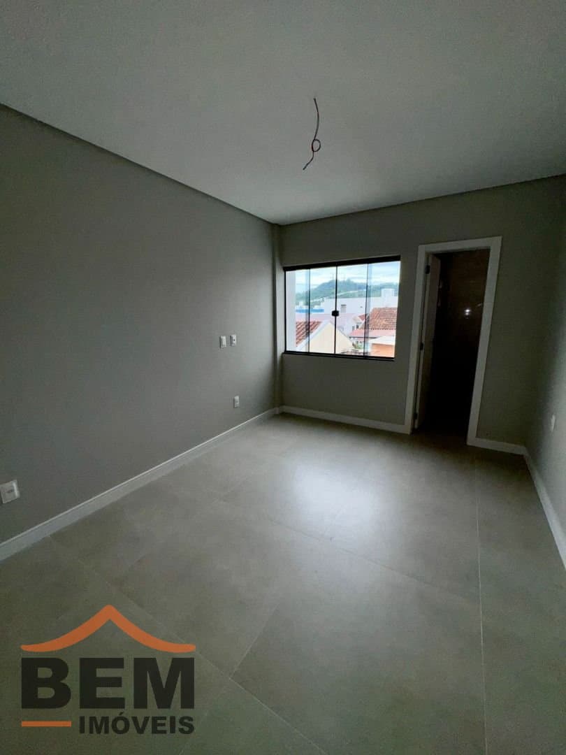 Apartamento para Venda com 2 quartos e 70m² no bairro Nações, em Balneário Camboriú