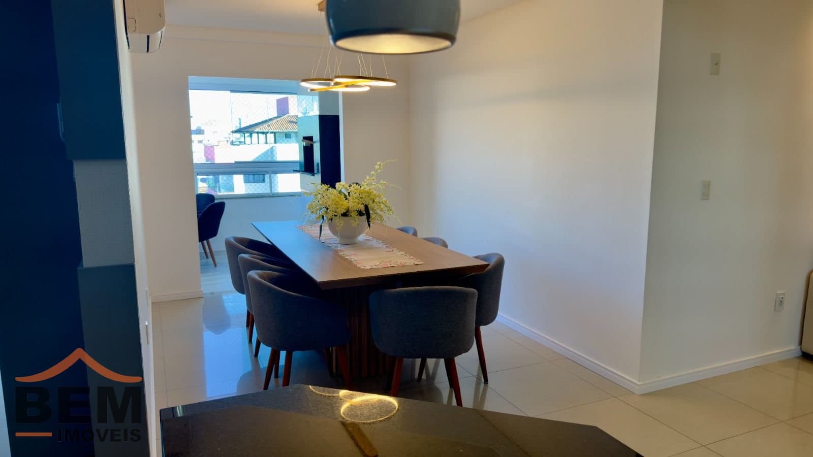 Apartamento para Venda com 3 quartos e 146m² no bairro Gravatá, em Navegantes