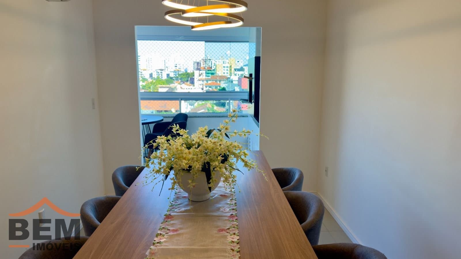 Apartamento para Venda com 3 quartos e 146m² no bairro Gravatá, em Navegantes