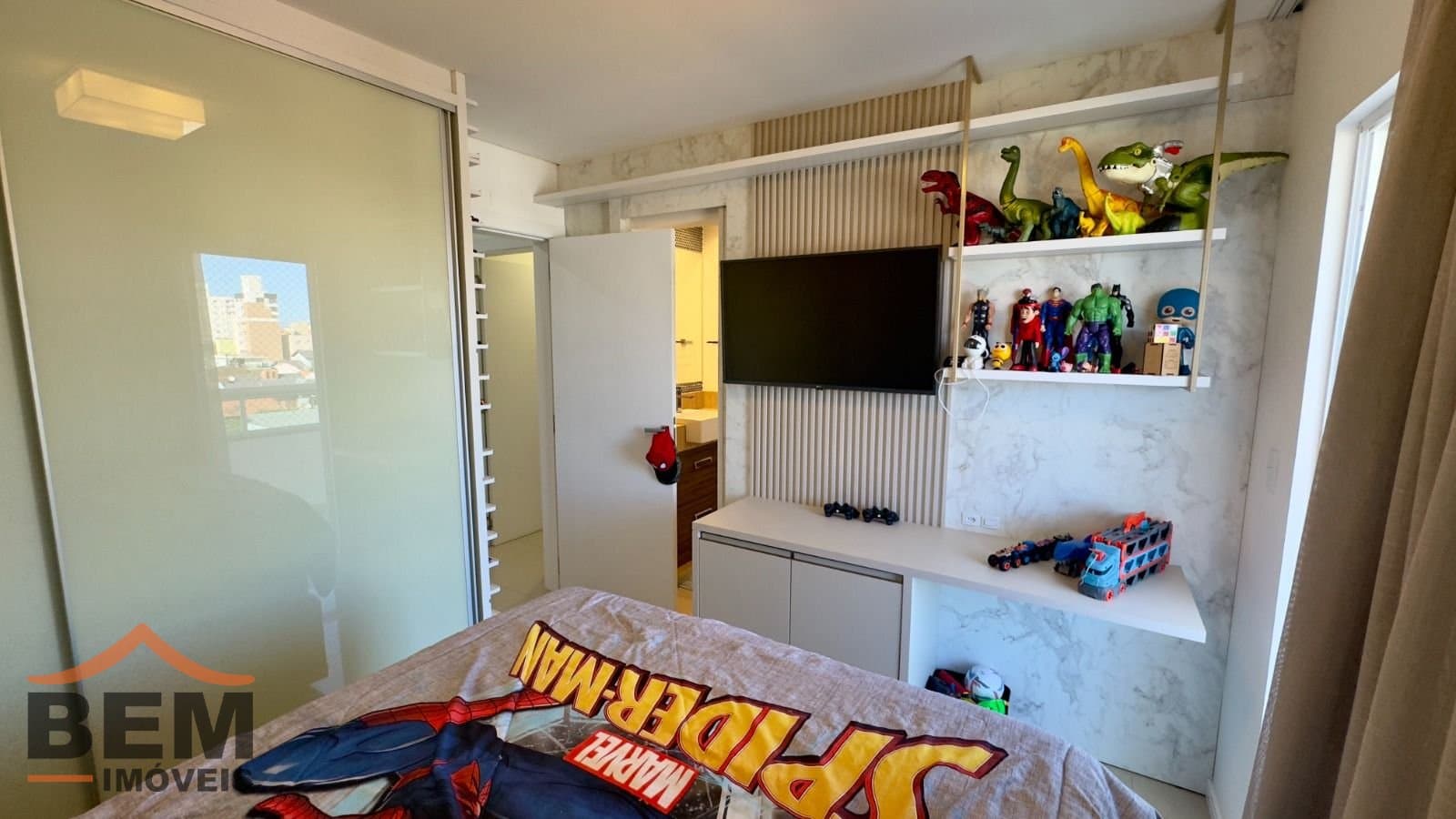 Apartamento para Venda com 3 quartos e 146m² no bairro Gravatá, em Navegantes