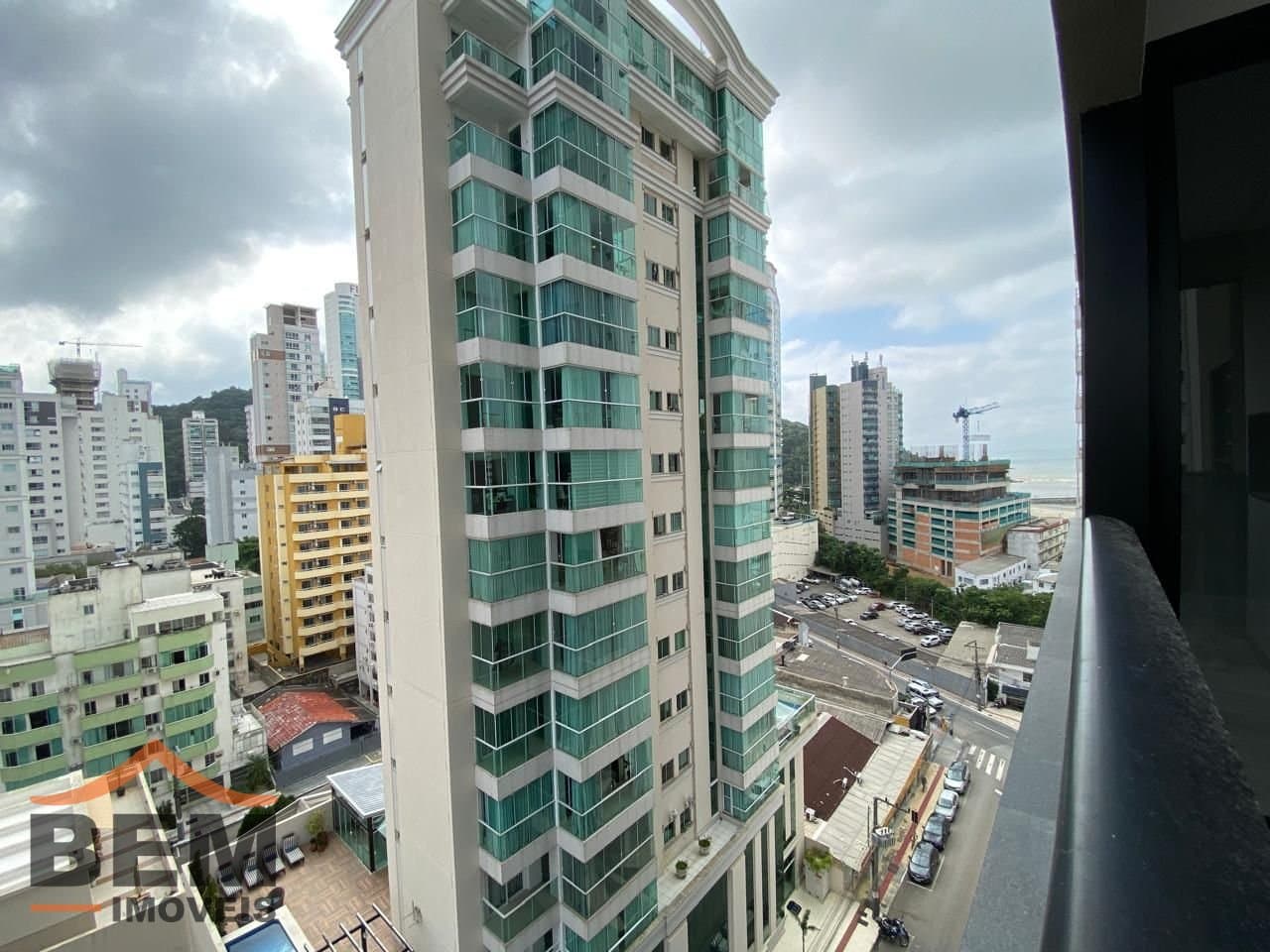Apartamento para Venda com 4 quartos e 146m² no bairro Pioneiros, em Balneário Camboriú
