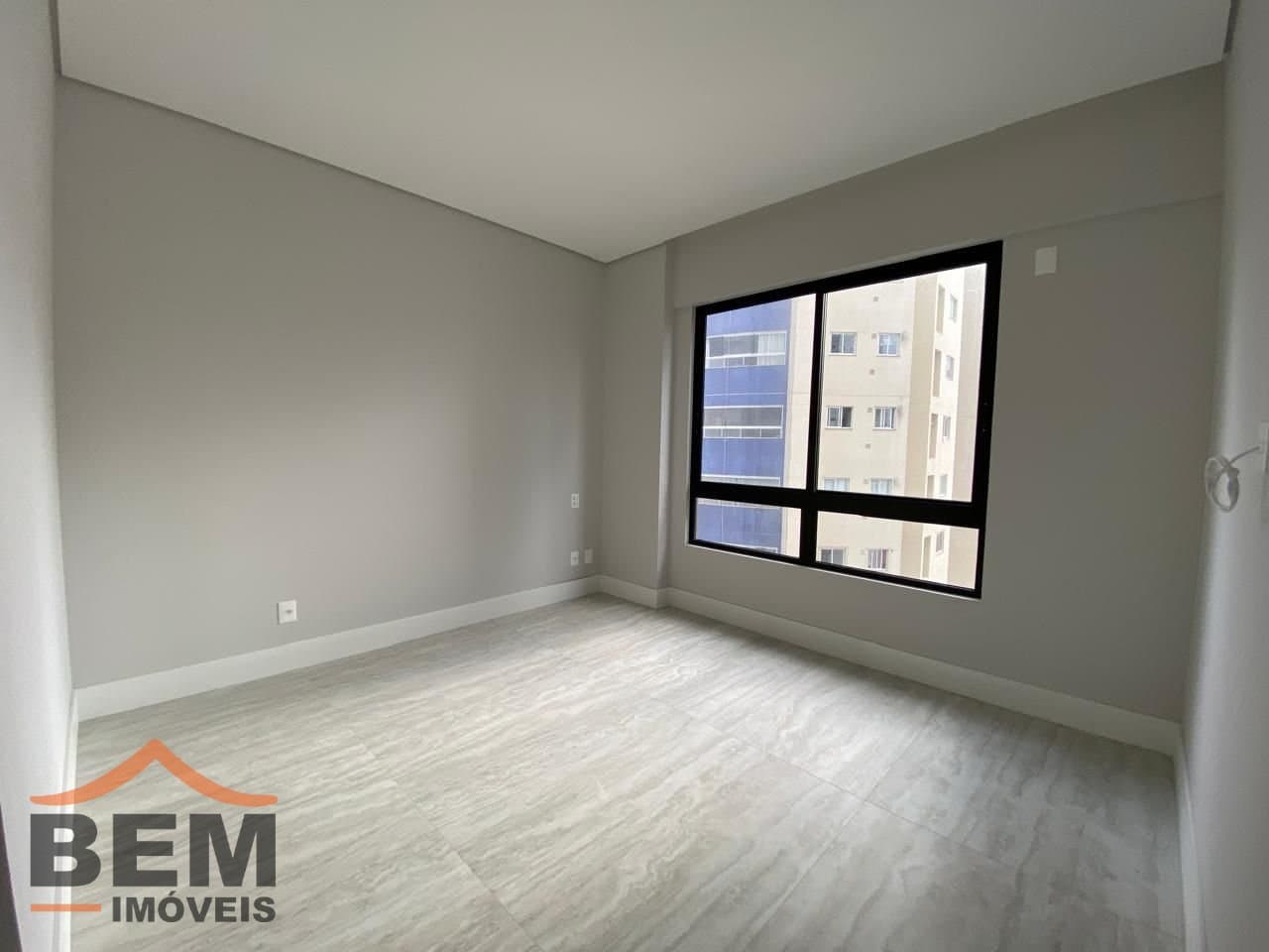 Apartamento para Venda com 4 quartos e 146m² no bairro Pioneiros, em Balneário Camboriú