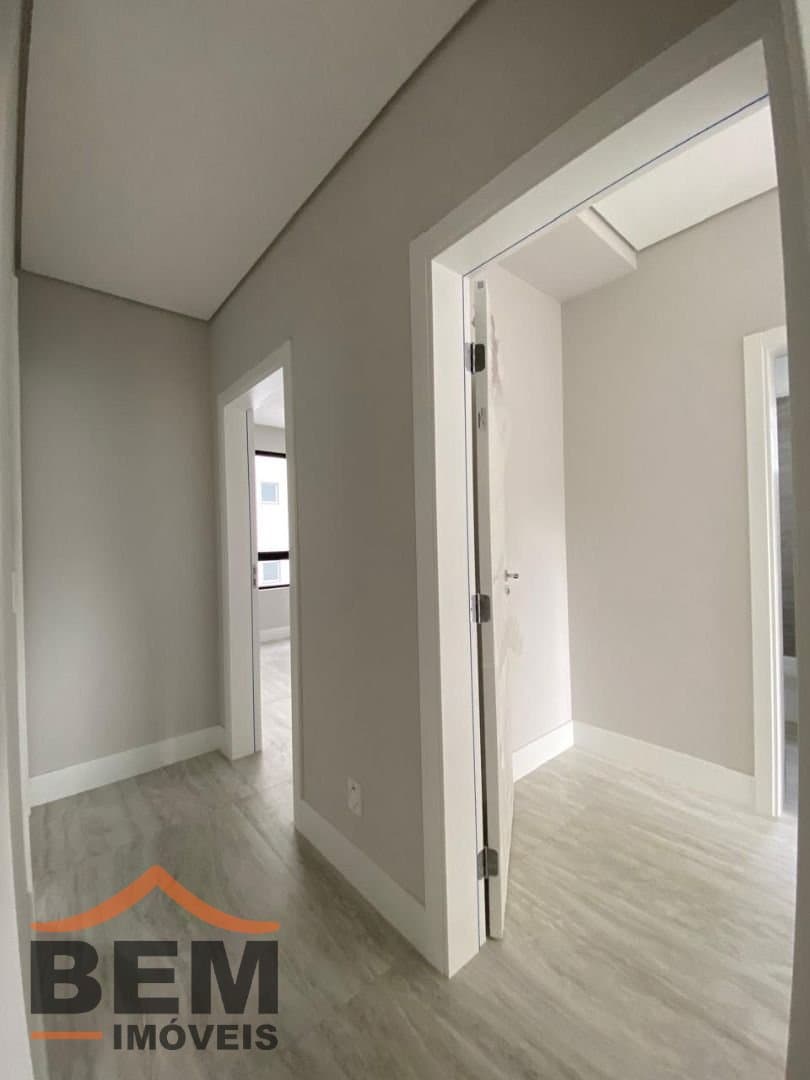 Apartamento para Venda com 4 quartos e 146m² no bairro Pioneiros, em Balneário Camboriú