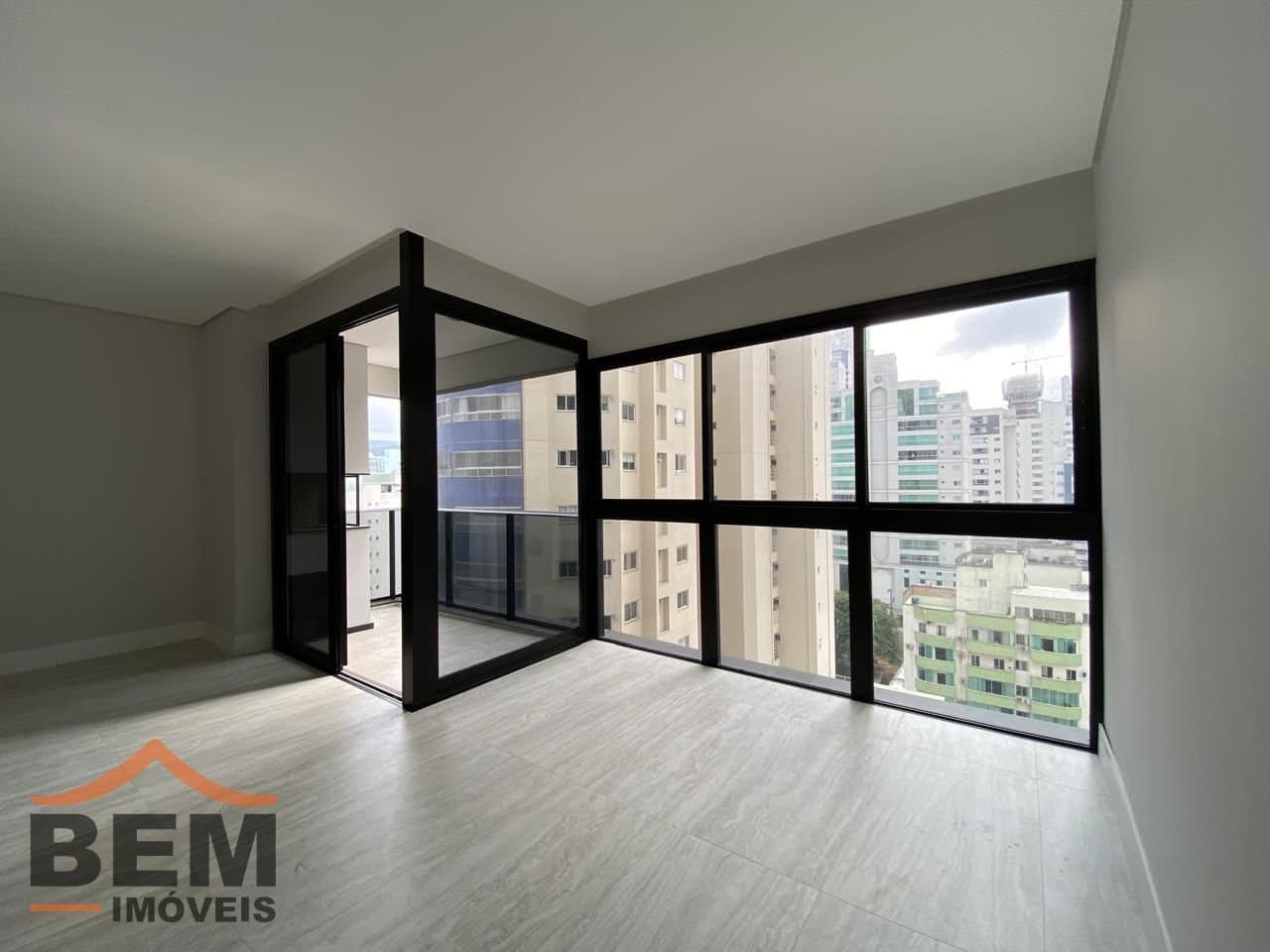 Apartamento para Venda com 4 quartos e 146m² no bairro Pioneiros, em Balneário Camboriú