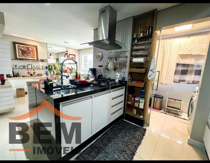 Apartamento para Venda com 3 quartos e 96m² no bairro Pioneiros, em Balneário Camboriú