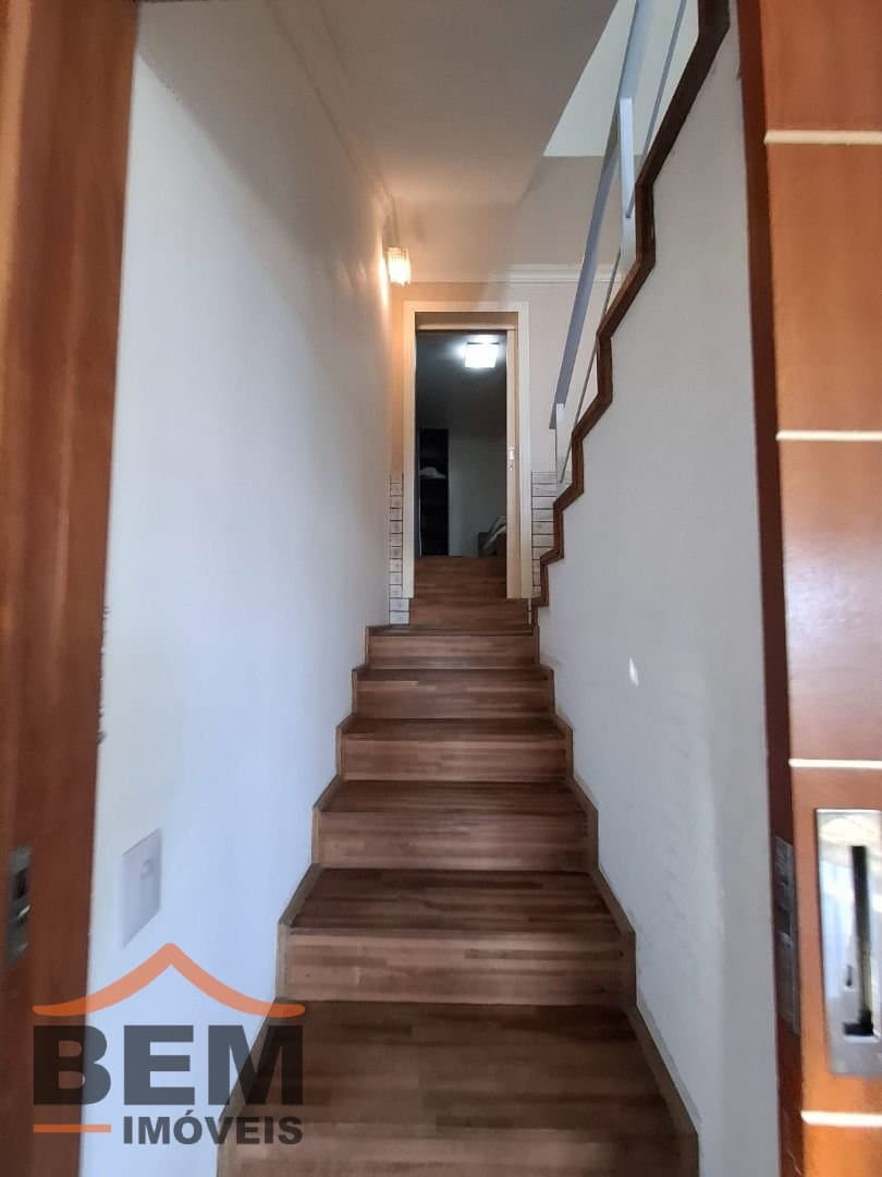 Casa com 4 quartos e 1000m² no bairro Praia das Taquaras, em Balneário Camboriú