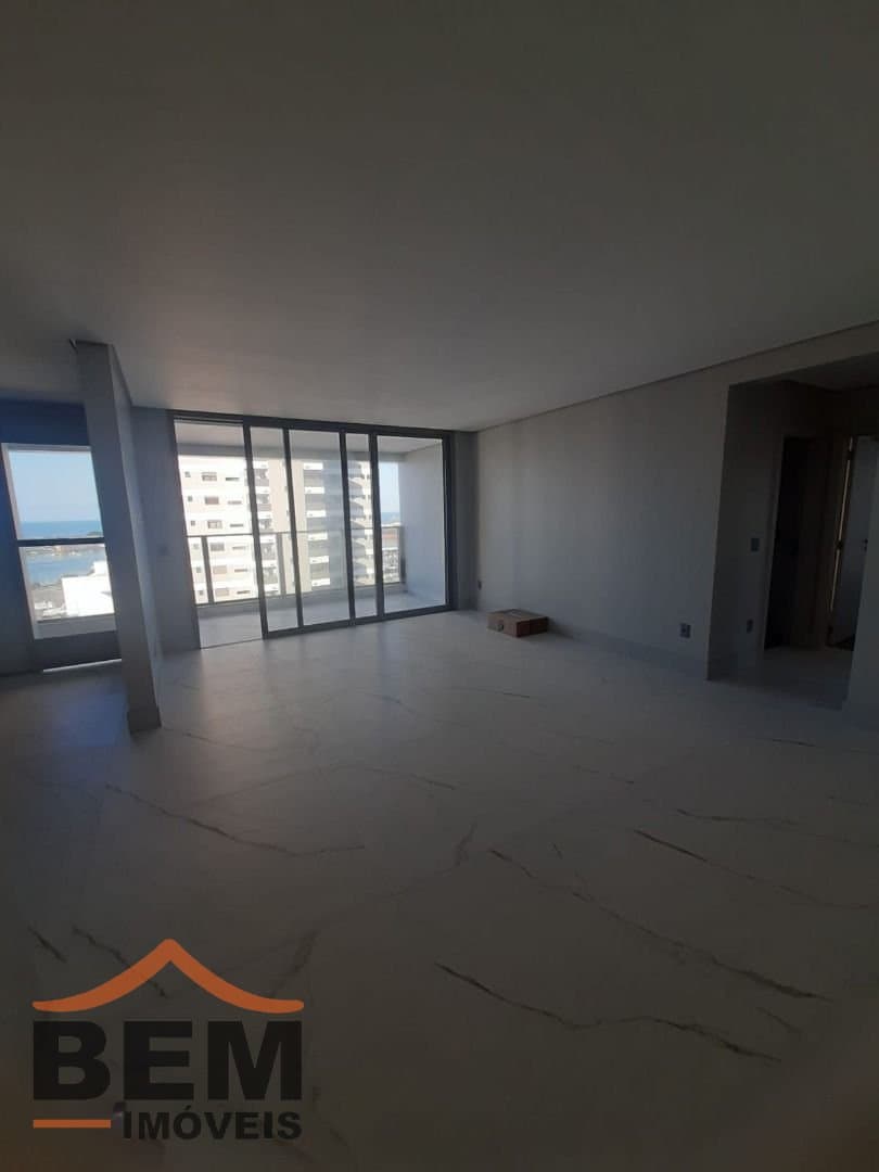 Apartamento para Venda com 3 quartos e 134m² no bairro Centro, em Itajaí