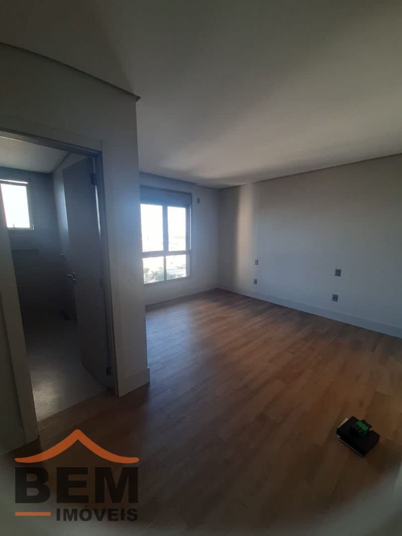 Apartamento para Venda com 3 quartos e 134m² no bairro Centro, em Itajaí