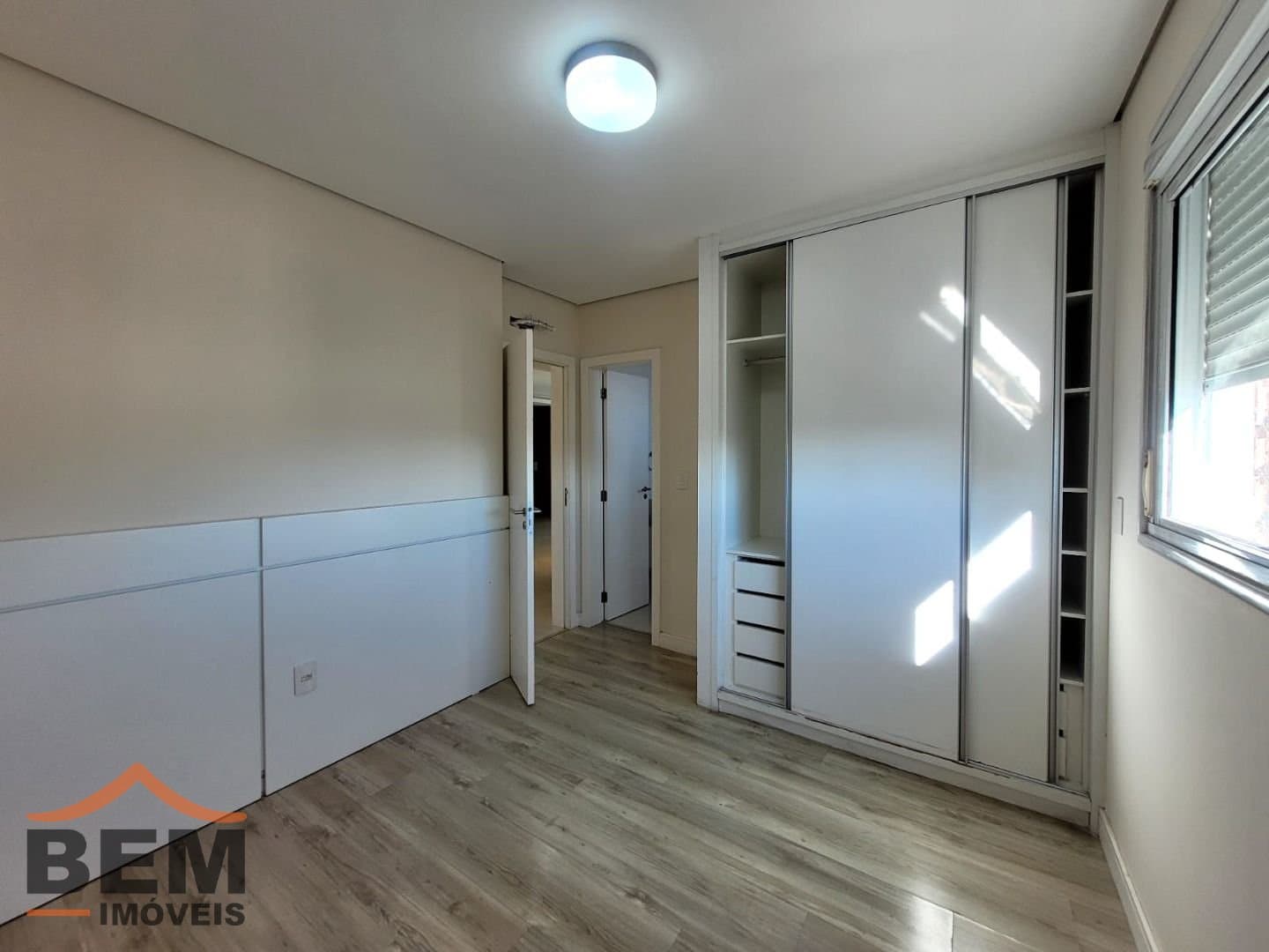 Apartamento para Locação com 3 quartos e 118m² no bairro Fazenda, em Itajaí