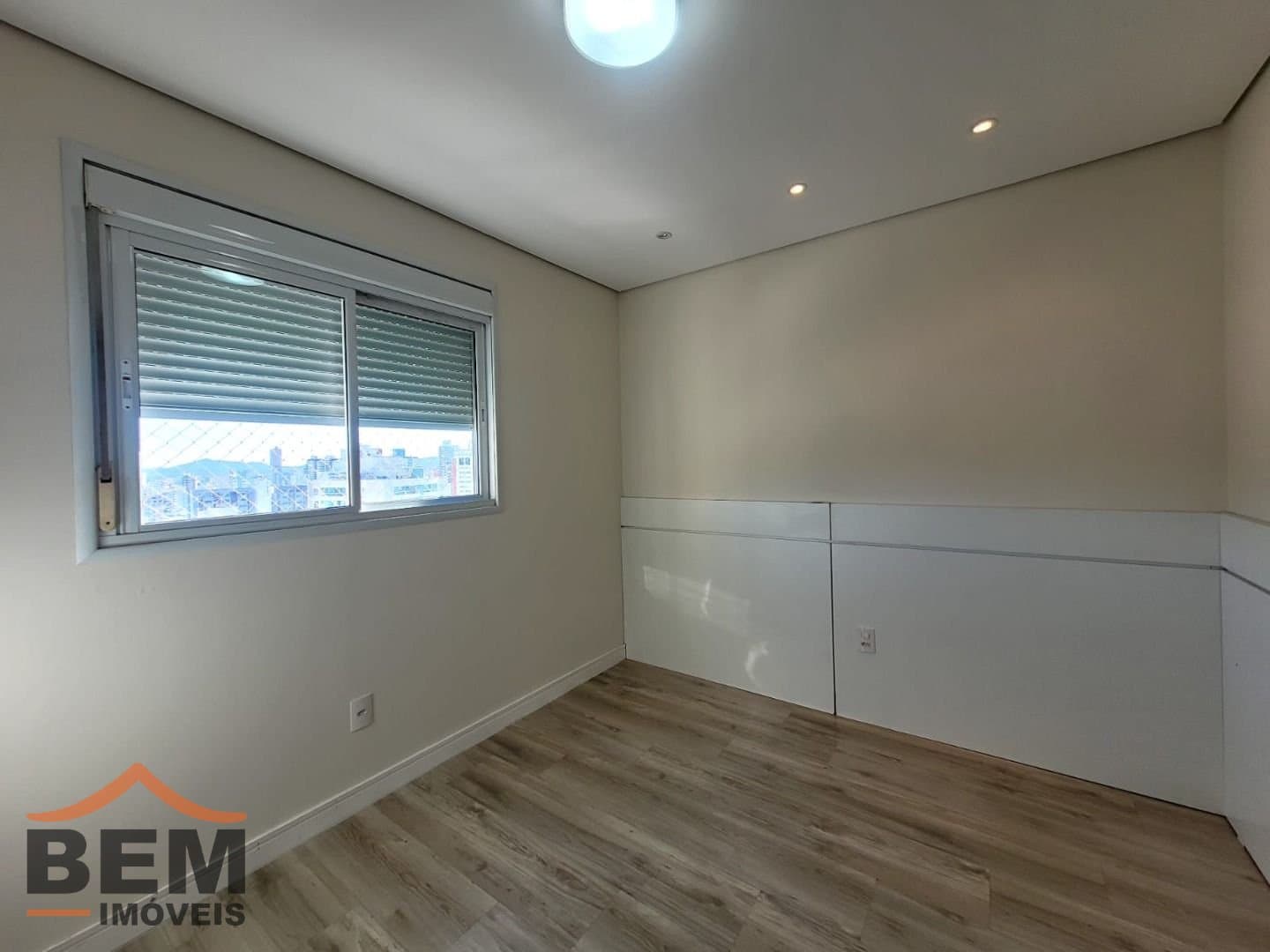 Apartamento para Locação com 3 quartos e 118m² no bairro Fazenda, em Itajaí