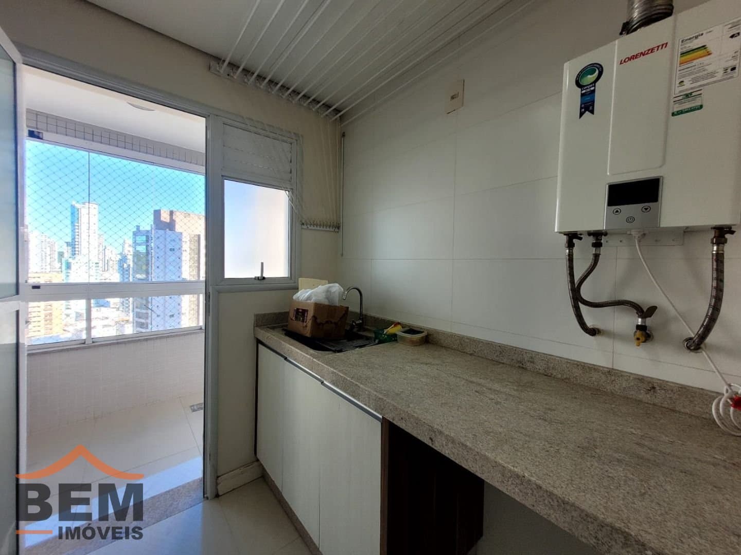 Apartamento para Locação com 3 quartos e 118m² no bairro Fazenda, em Itajaí