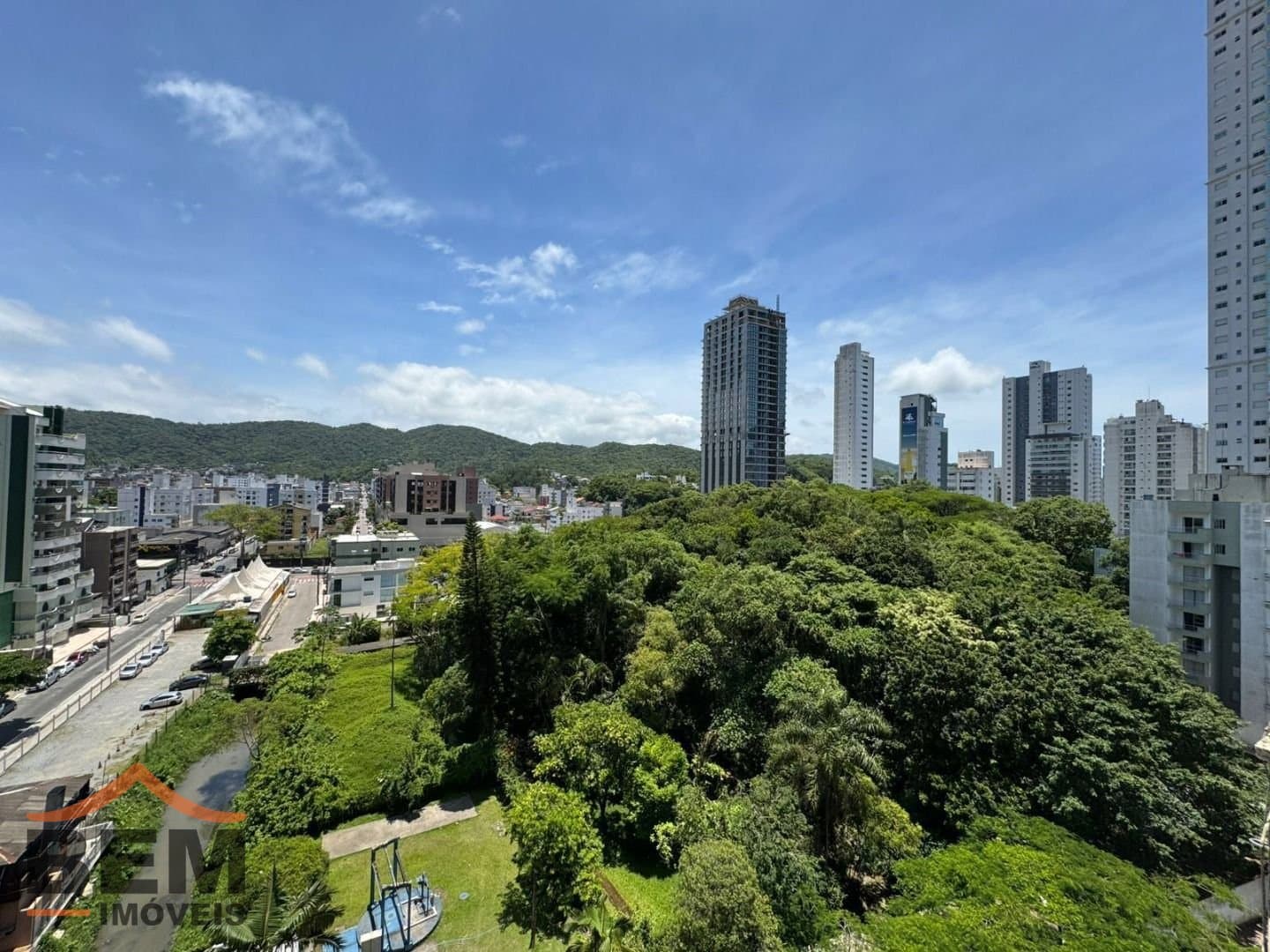 Apartamento para Venda com 2 quartos e 95m² no bairro Centro, em Balneário Camboriú