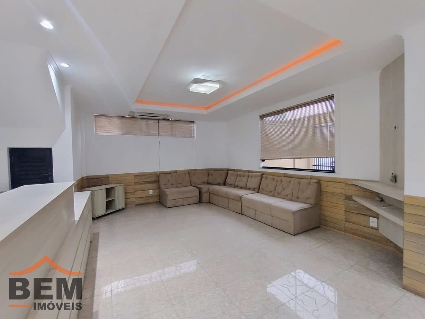 Casa para Venda com 9 quartos e 400m² no bairro Centro, em Balneário Camboriú