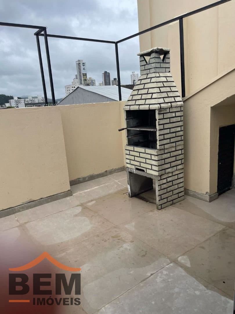 Casa para Venda com 9 quartos e 400m² no bairro Centro, em Balneário Camboriú