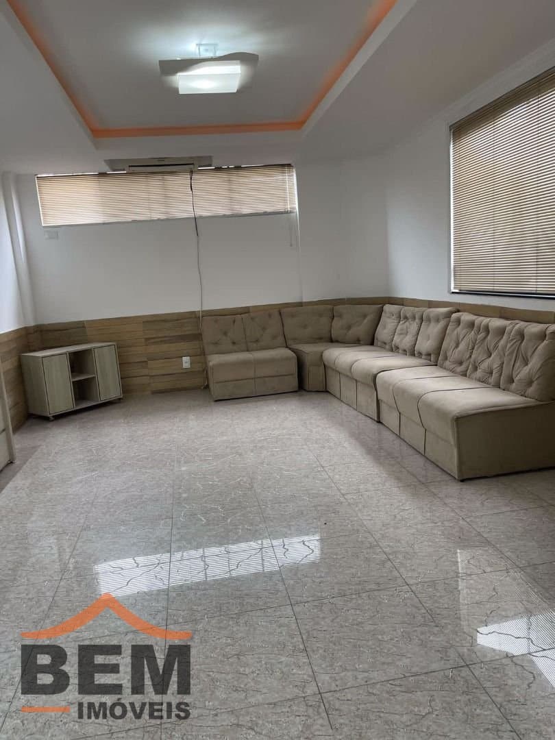 Casa para Venda com 9 quartos e 400m² no bairro Centro, em Balneário Camboriú