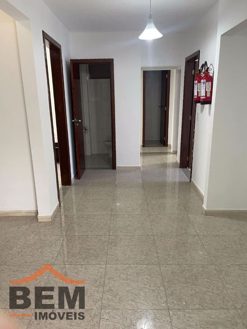 Casa para Venda com 9 quartos e 400m² no bairro Centro, em Balneário Camboriú