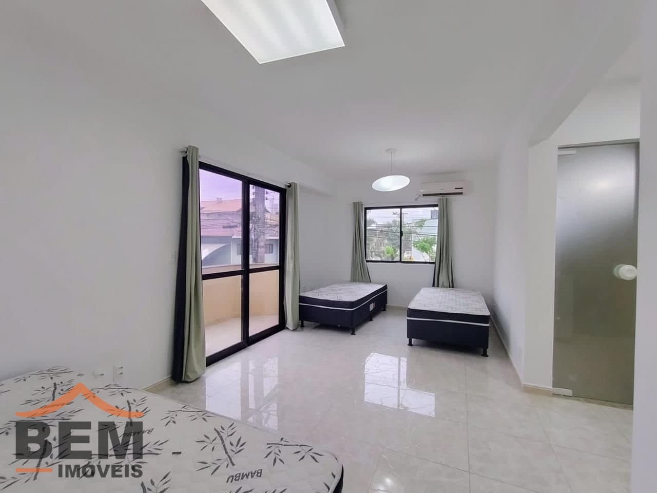 Casa para Venda com 9 quartos e 400m² no bairro Centro, em Balneário Camboriú