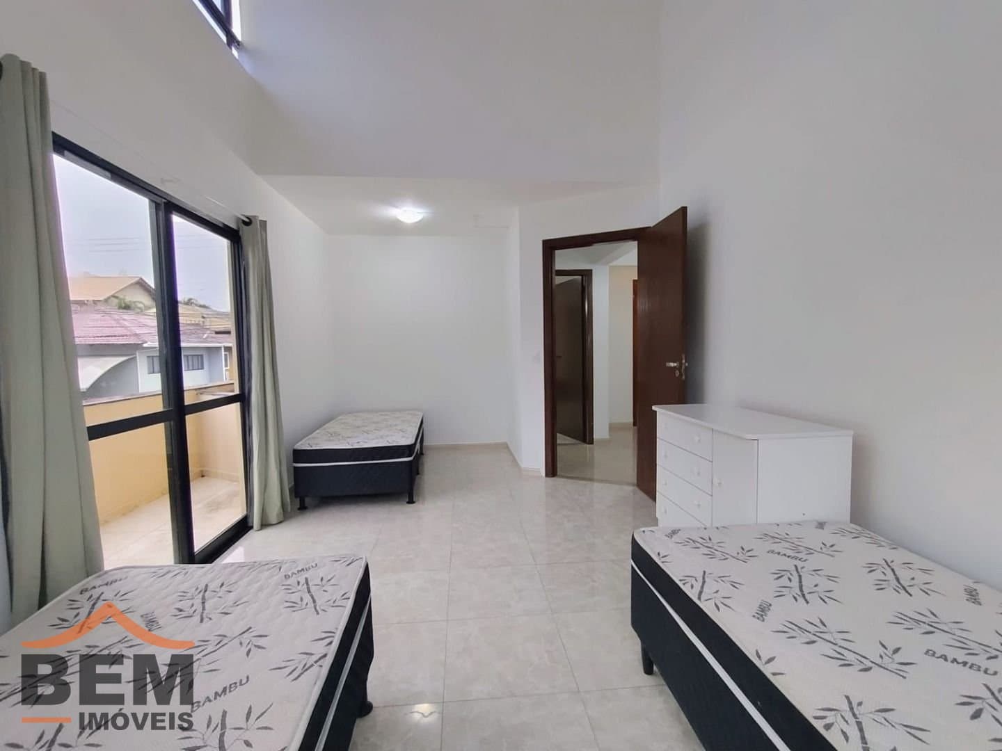 Casa para Venda com 9 quartos e 400m² no bairro Centro, em Balneário Camboriú