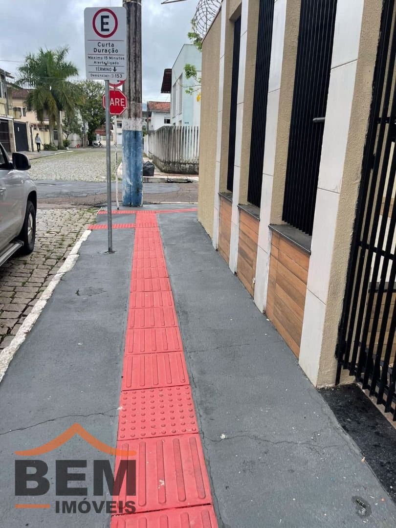 Casa para Venda com 9 quartos e 400m² no bairro Centro, em Balneário Camboriú