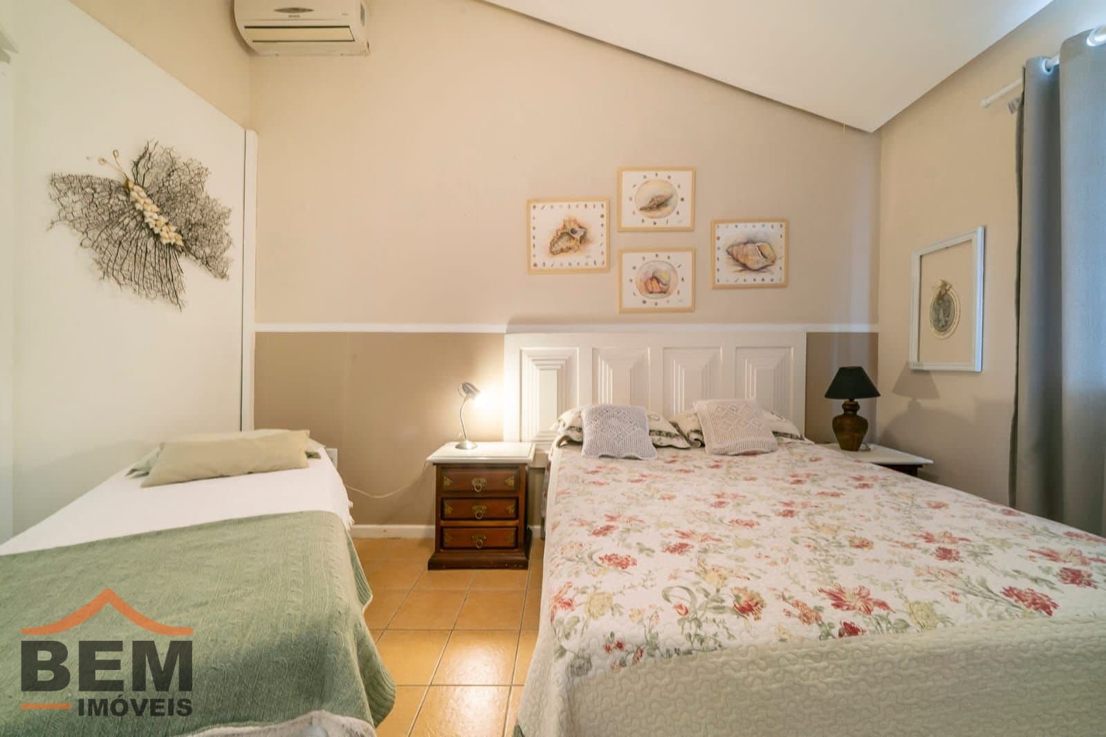 Casa para Venda com 3 quartos e 150m² no bairro Centro, em Bombinhas
