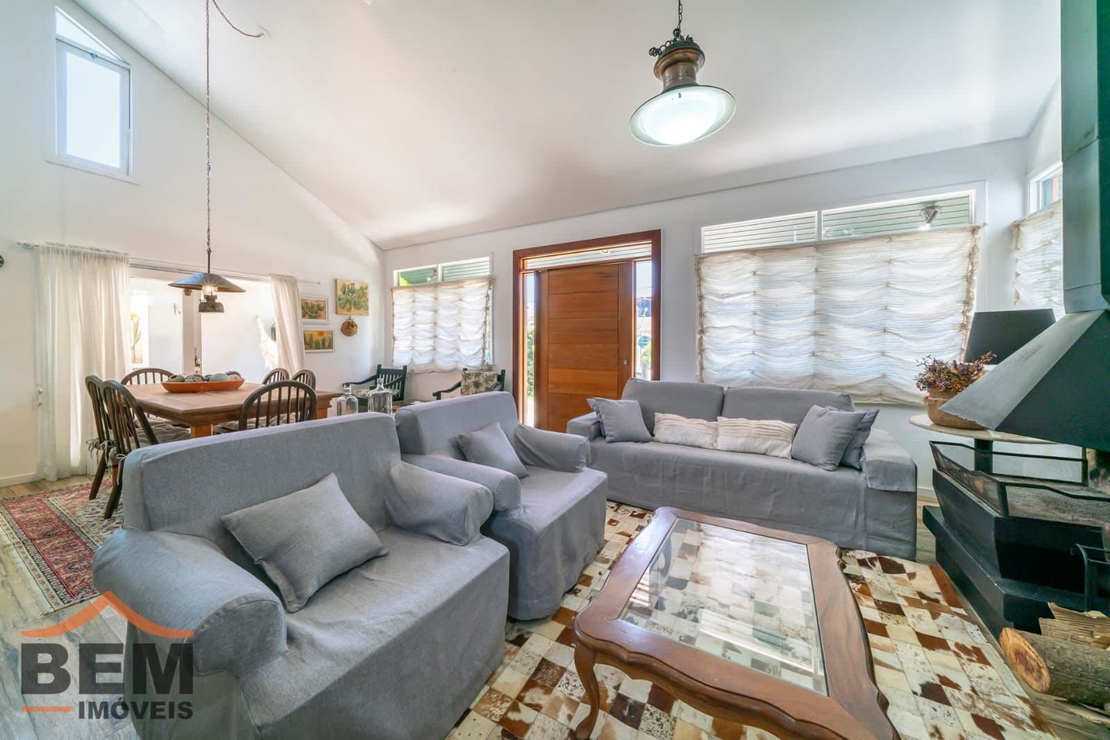 Casa para Venda com 3 quartos e 150m² no bairro Centro, em Bombinhas
