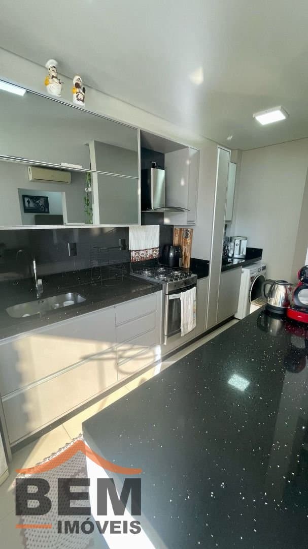 Apartamento para Venda com 2 quartos e 75m² no bairro Rio Pequeno, em Camboriú