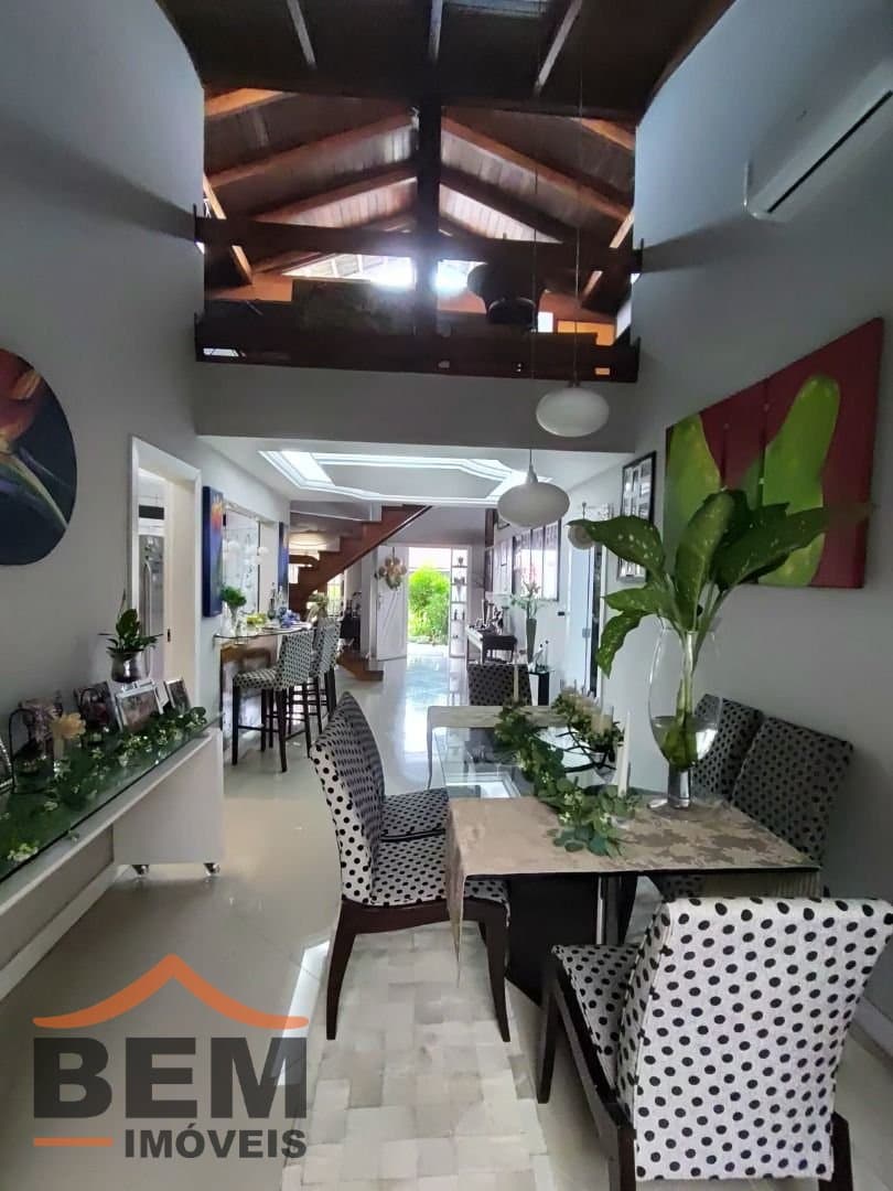 Casa para Venda com 2 quartos e 222m² no bairro Dom Bosco, em Itajaí