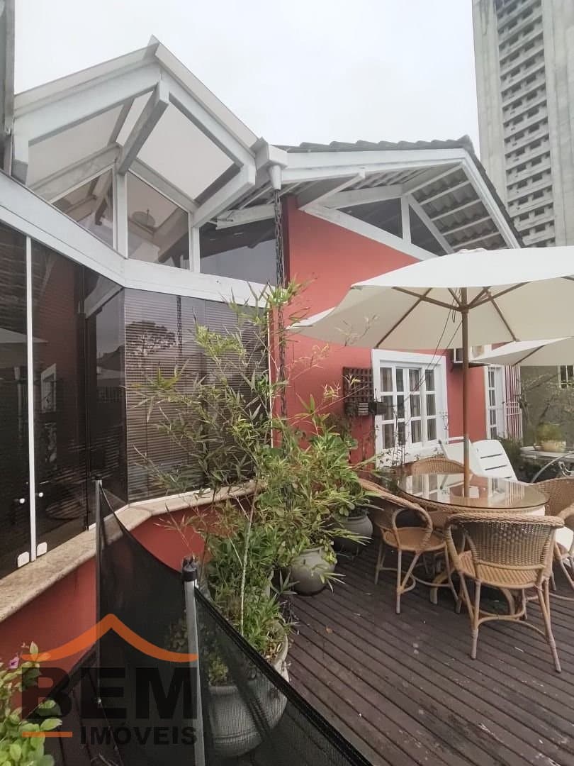 Casa para Venda com 2 quartos e 222m² no bairro Dom Bosco, em Itajaí