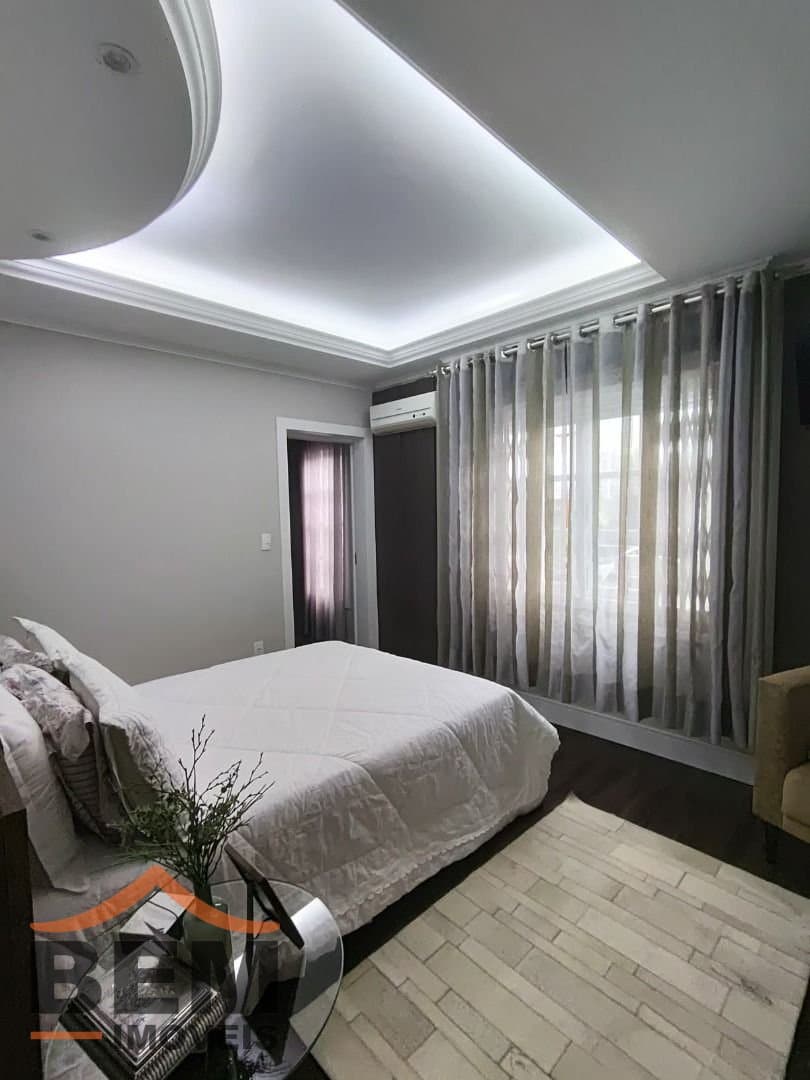 Casa para Venda com 2 quartos e 222m² no bairro Dom Bosco, em Itajaí