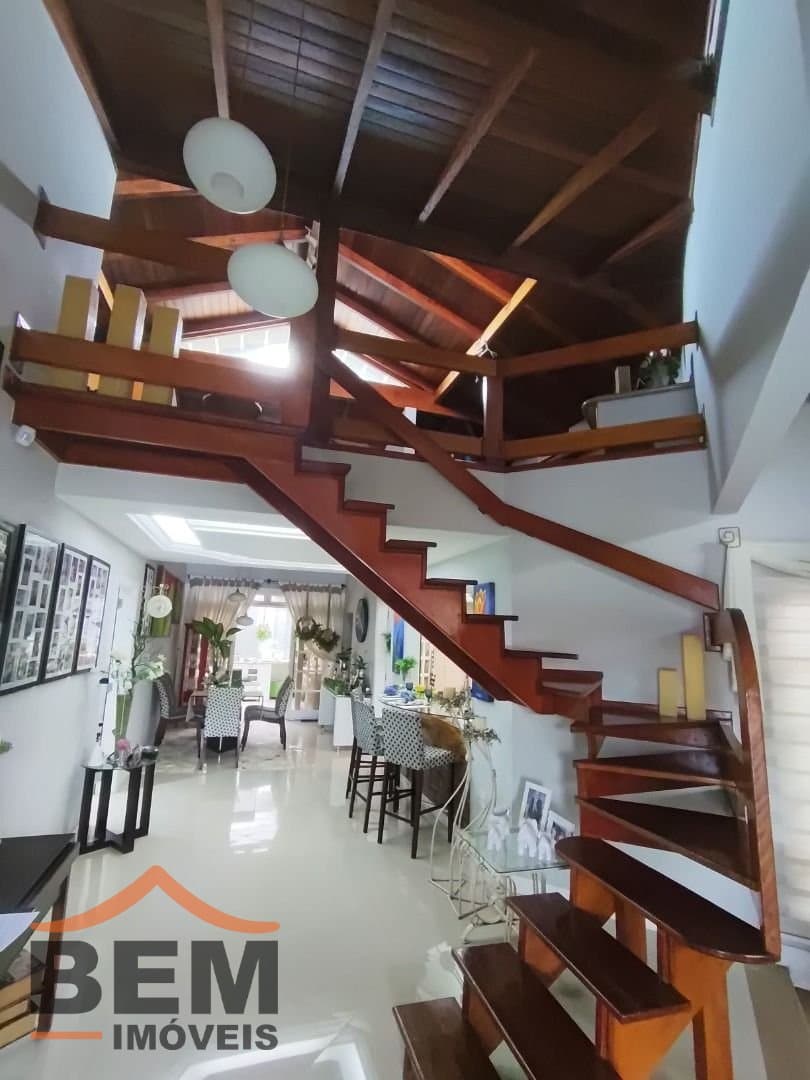 Casa para Venda com 2 quartos e 222m² no bairro Dom Bosco, em Itajaí