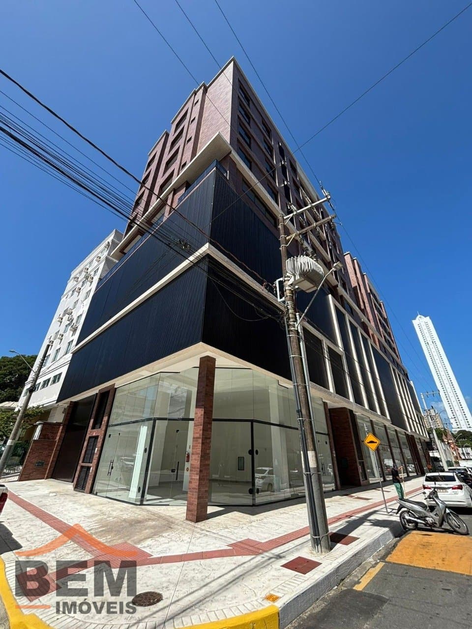Salas/Conjuntos para Locação com 90m² no bairro Nações, em Balneário Camboriú: 03- FACHADA