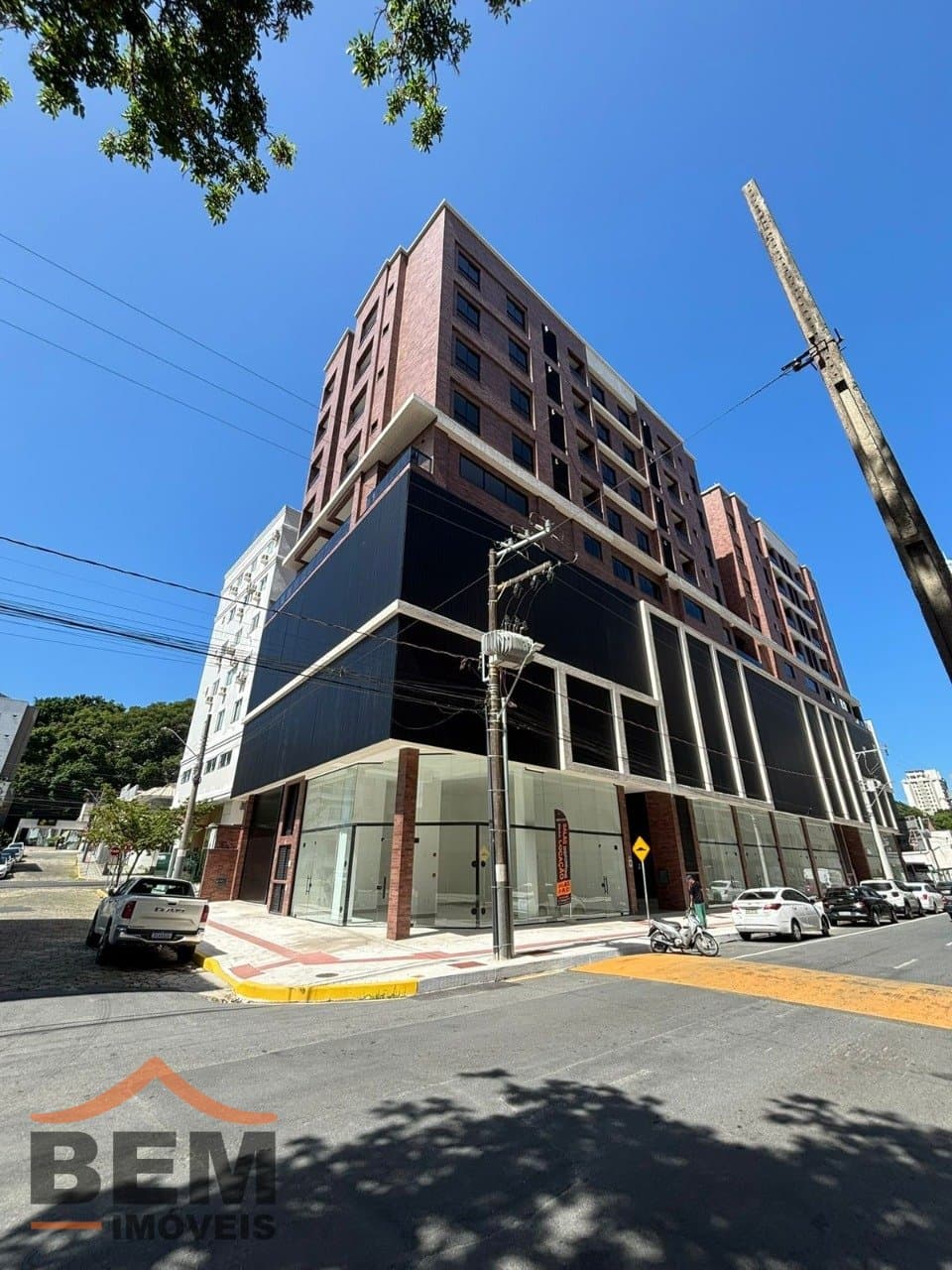 Salas/Conjuntos para Locação com 90m² no bairro Nações, em Balneário Camboriú: 01- FACHADA
