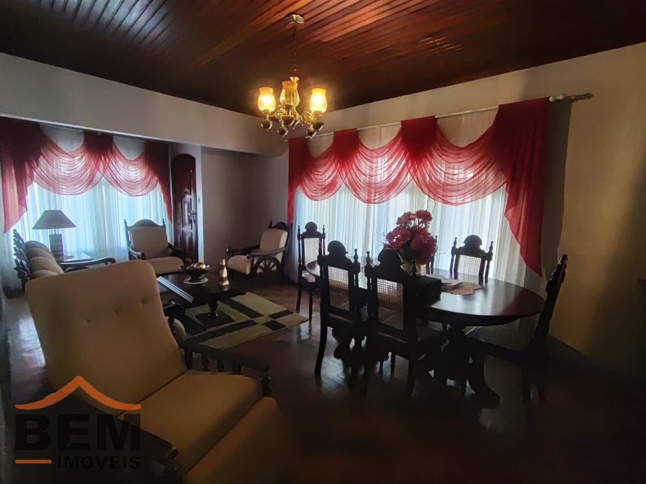 Casa para Venda com 3 quartos e 231m² no bairro Centro, em Itajaí