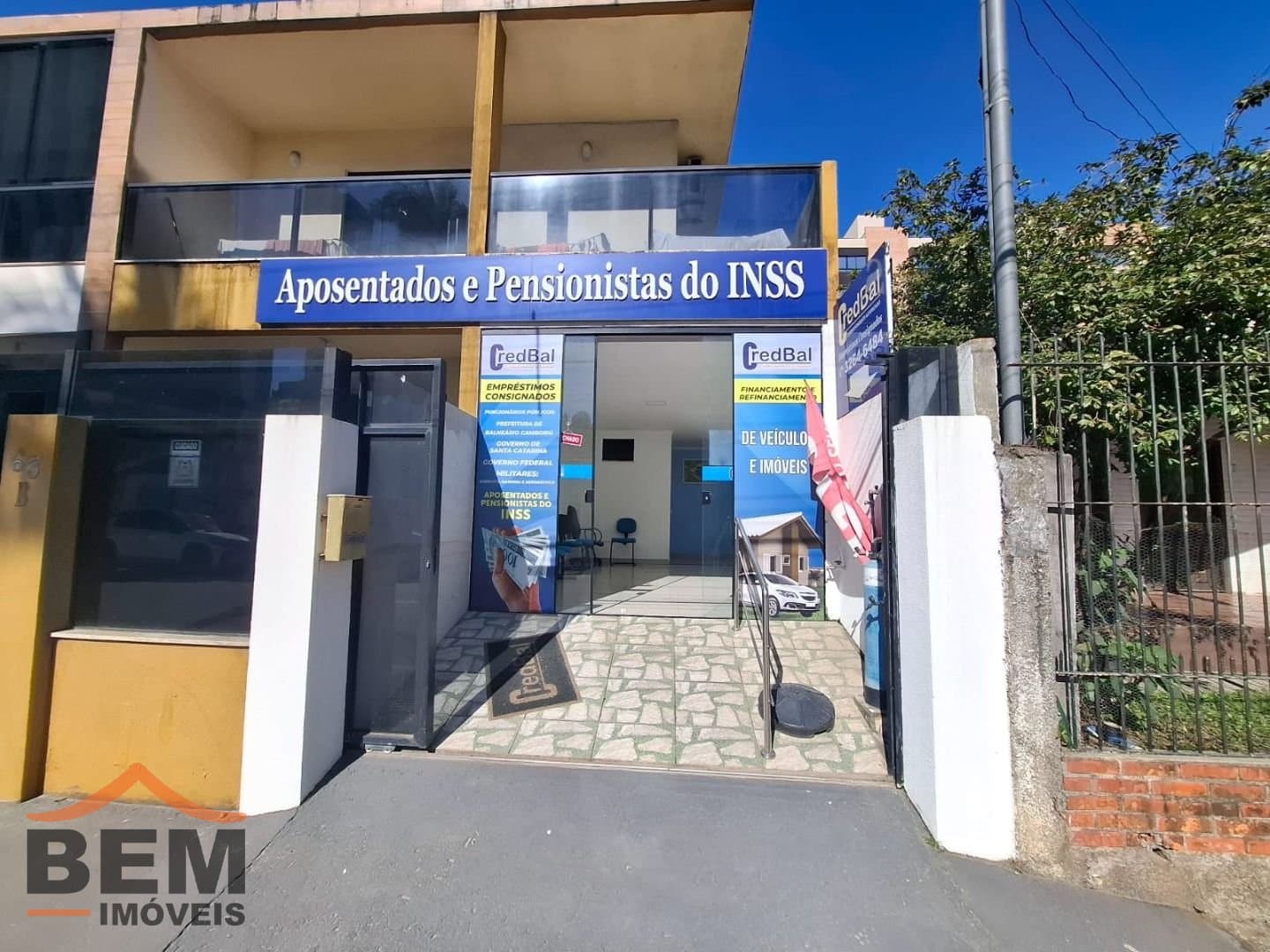 Salas/Conjuntos para Locação com 20m² no bairro Nações, em Balneário Camboriú: 01- FACHADA